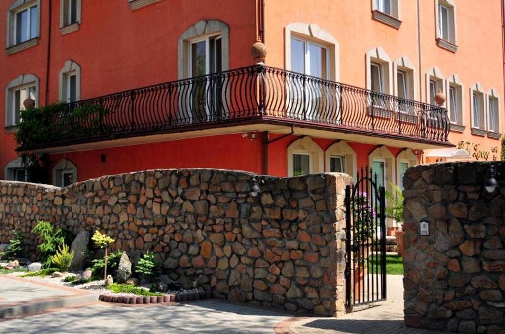 Hotel Lorenzo Krasków Eksteriør bilde