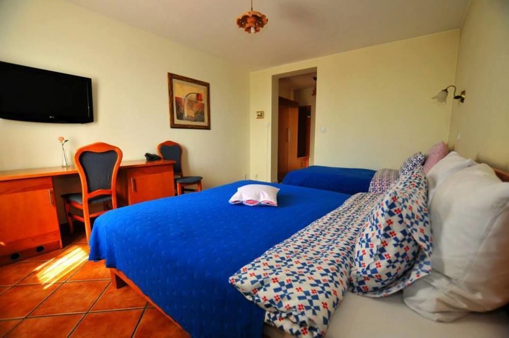 Hotel Lorenzo Krasków Eksteriør bilde
