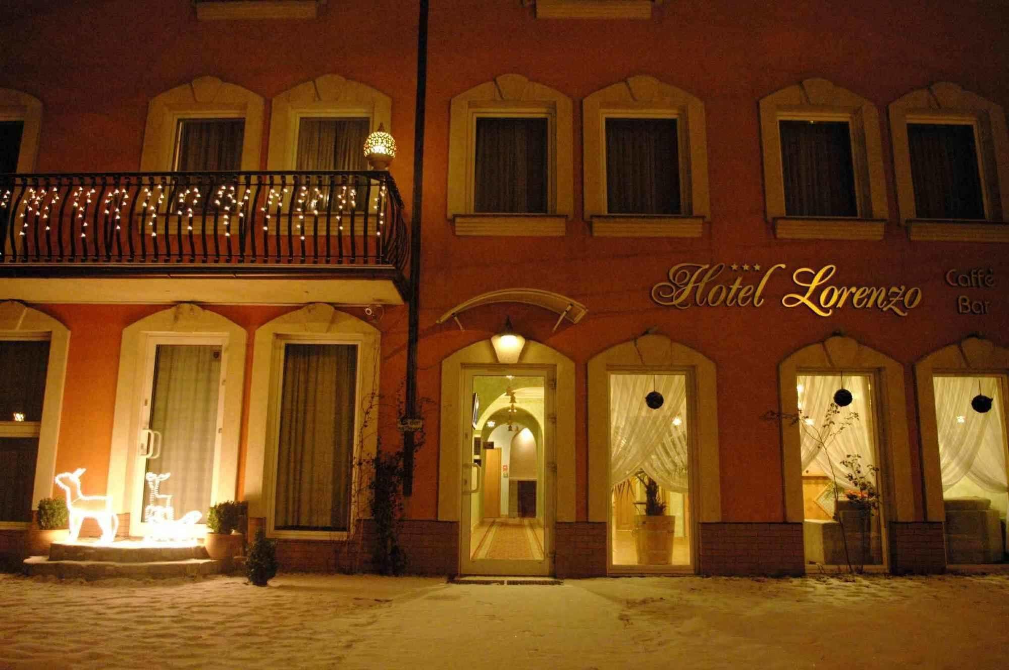 Hotel Lorenzo Krasków Eksteriør bilde